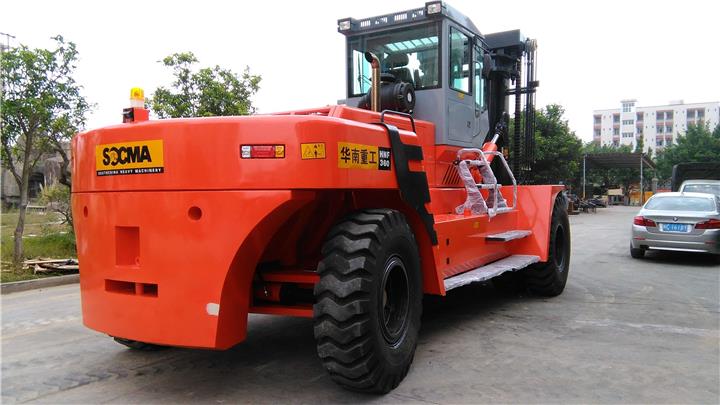 45 Ton Forklift