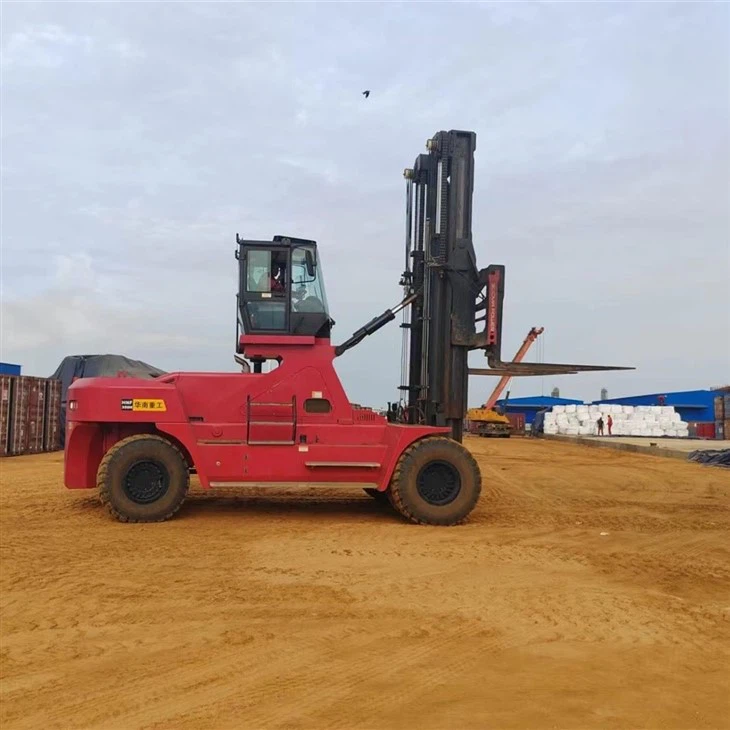 35t Heavy Duty Rough Terrain Forklift