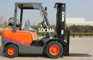 2T رافعة شوكية البنزين ، محرك نيسان