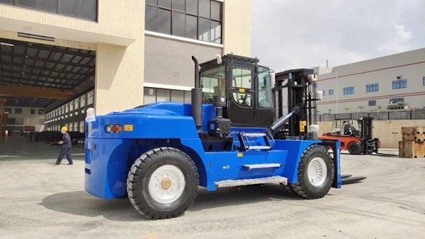 20T heavy forklift(1)