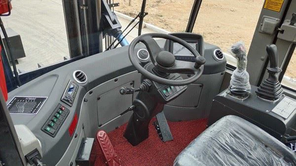 20T heavy forklift(4)