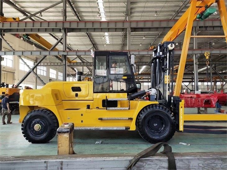 16 Ton Forklift Engine Cummins