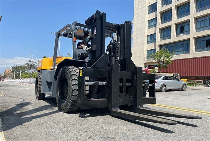 SOCMA 10t Container Forklift